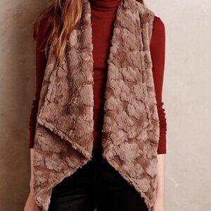 ANTHROPOLOGIE Elevenses Tan Faux Fur Vest NWOT size Small